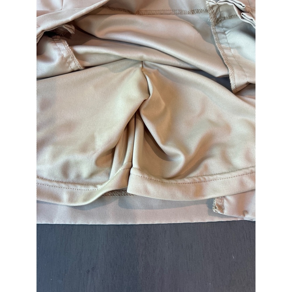 IZOD Women's Golf Pickleball Athletic Skort Sand Tan Side Zip  NWT Size 8 - Picture 9 of 9